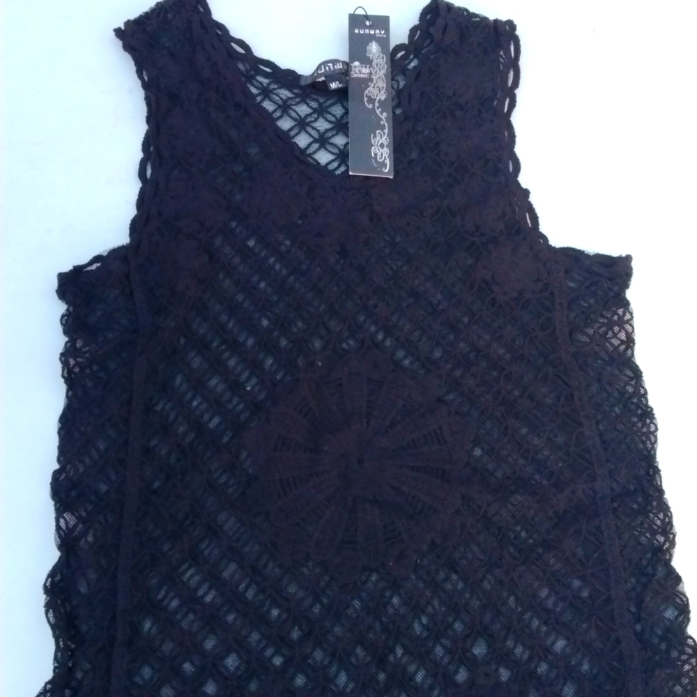 5S5.  Runway paris tank (womens)